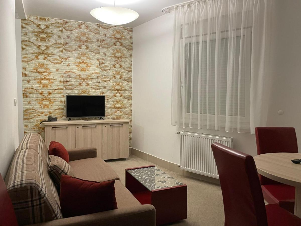 Holiday Wing Apartment 2 Jagodina Exteriör bild
