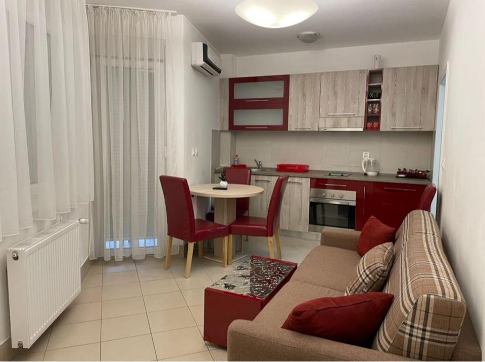 Holiday Wing Apartment 2 Jagodina Exteriör bild