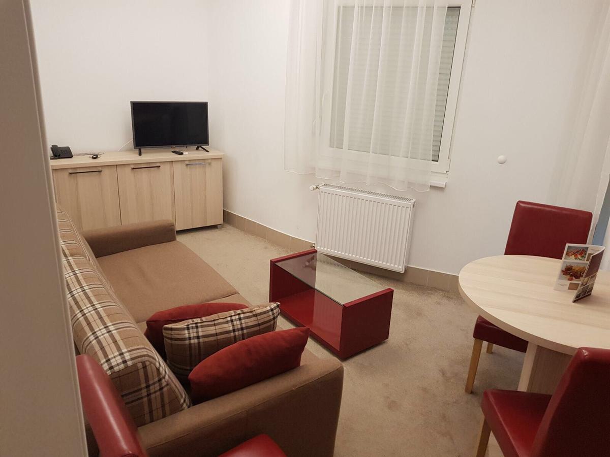 Holiday Wing Apartment 2 Jagodina Exteriör bild